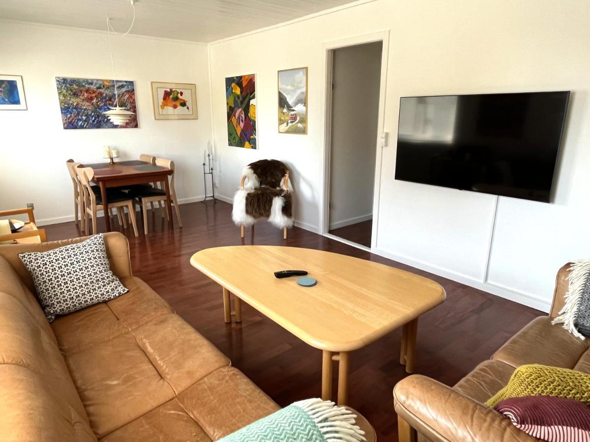 Cosy Apartment Near Beach, Marina & City Centre トースハウン エクステリア 写真